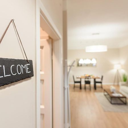 شقة Downtown Heart 3 Bdr, 2 Bath, A/C بودابست المظهر الخارجي الصورة
